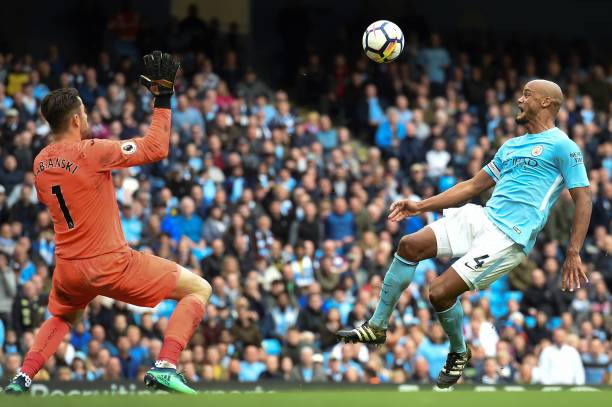 的复出和张 的复出和张